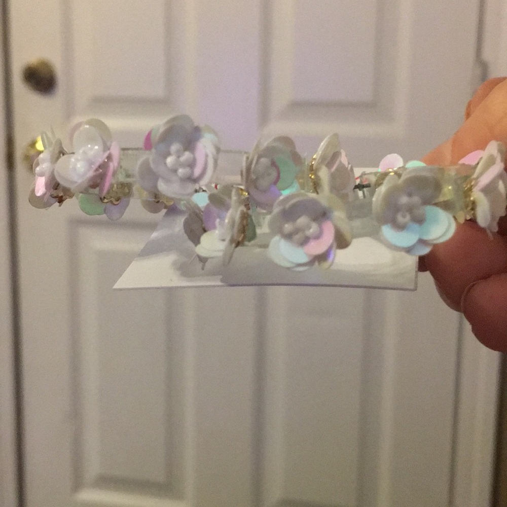 Betsey Johnson | women's studded flower hoops - Picture 6 of 6